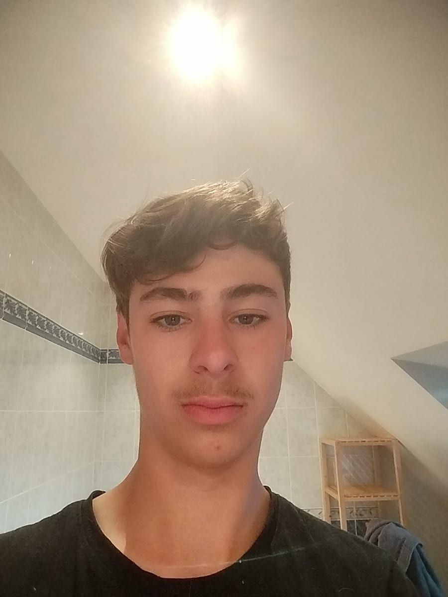 Profil de Layan